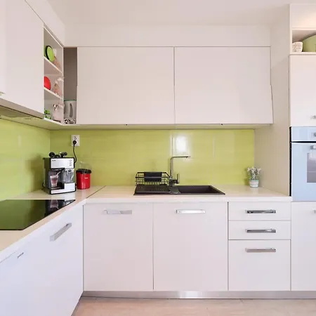 Days-panoramic City/sea View Apartman *