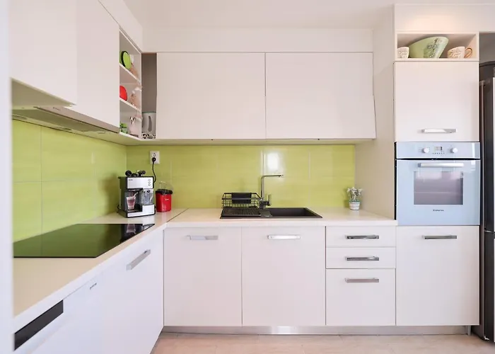 Days-panoramic City/sea View Apartman *