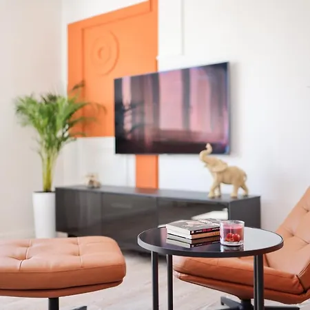 Days-panoramic City/sea View Appartement Zadar